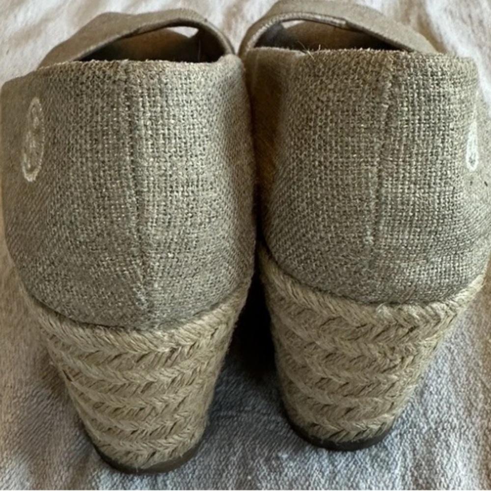 Tory Burch Filipa Espadrille
Wedge Tan Heel Womens Size
7.5 Made In Spain - Picture 5 of 7